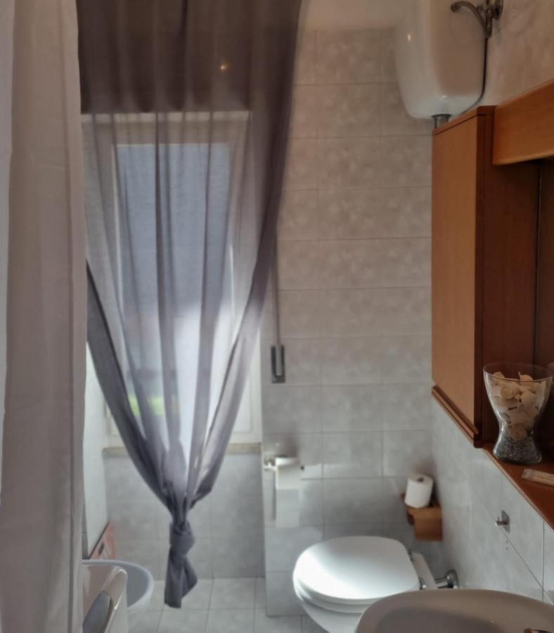 Ultimo Piano Con Parcheggio Appartement Triëst Buitenkant foto