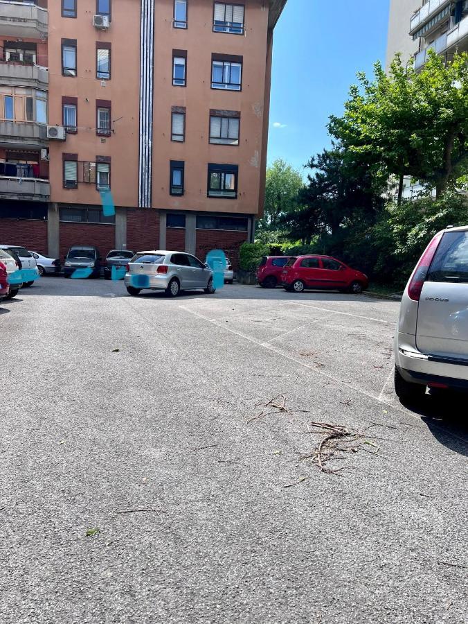 Ultimo Piano Con Parcheggio Appartement Triëst Buitenkant foto