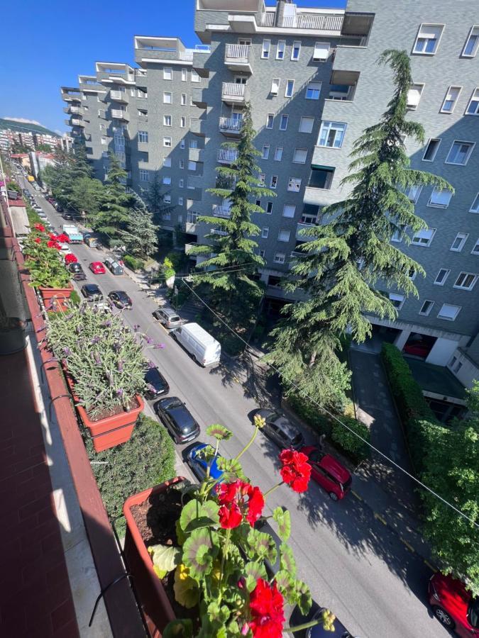 Ultimo Piano Con Parcheggio Appartement Triëst Buitenkant foto