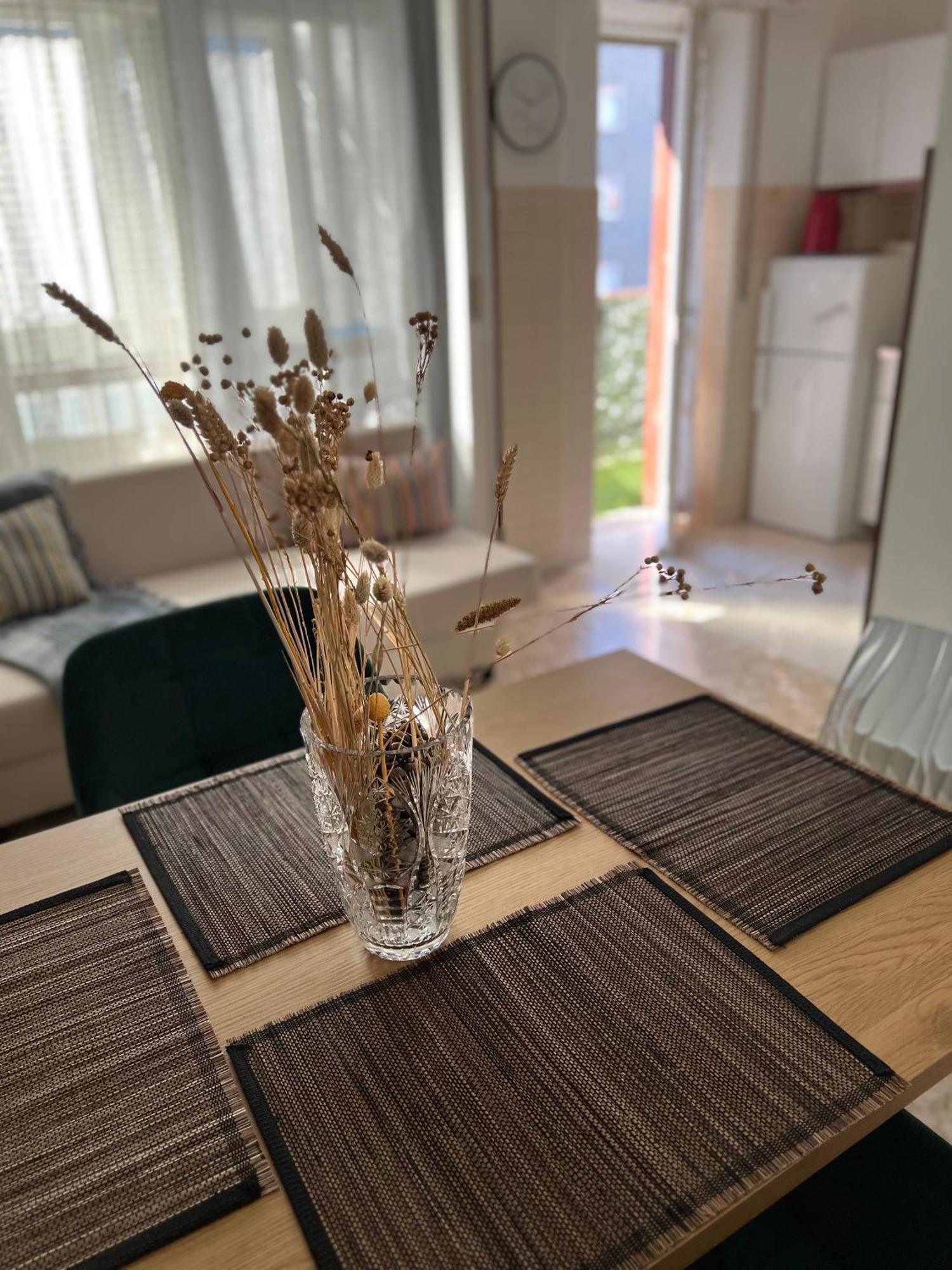 Ultimo Piano Con Parcheggio Appartement Triëst Buitenkant foto